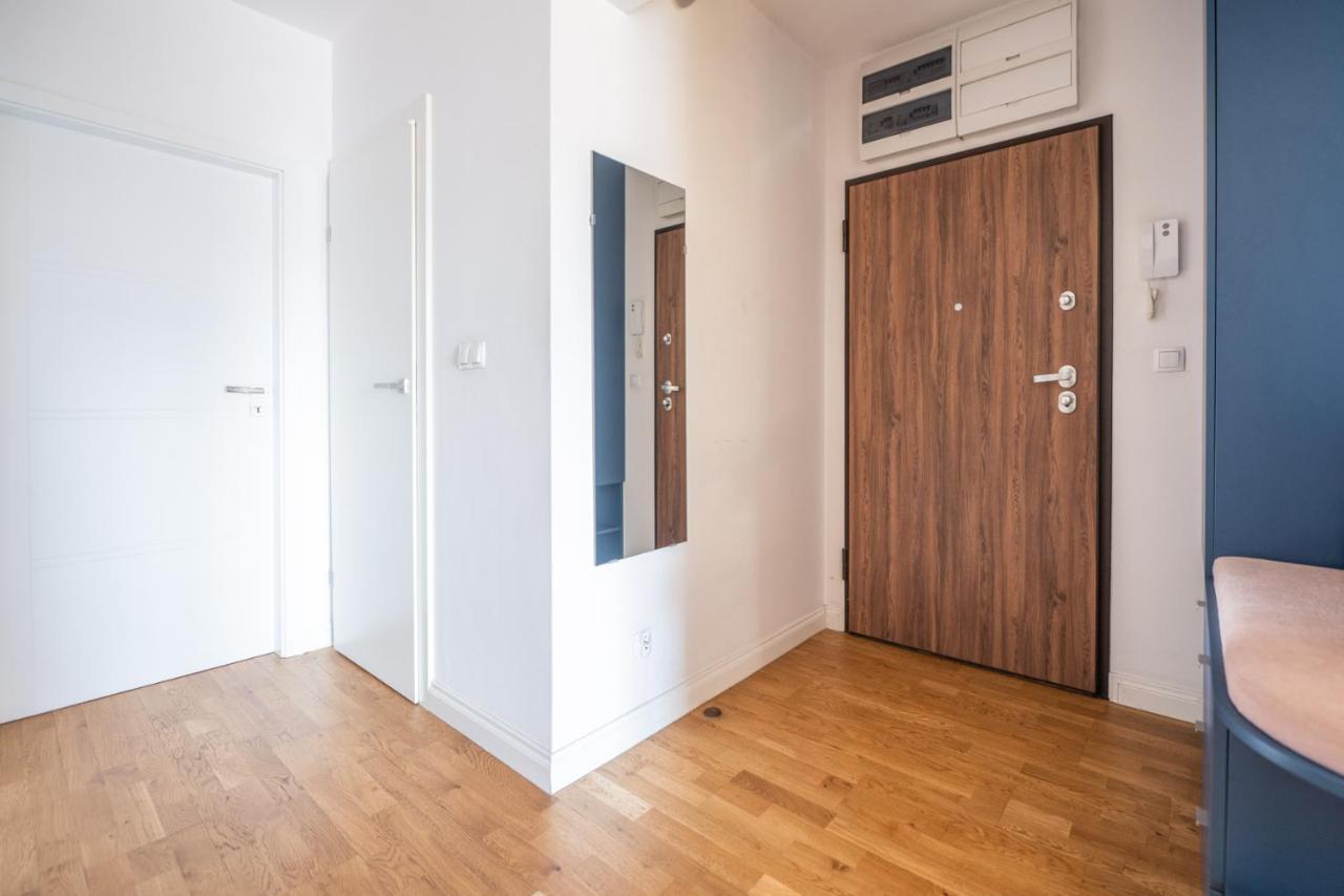 Krucza Apartment ~ Self Check-In 24H ~ Parking And Lift Wrocław Kültér fotó